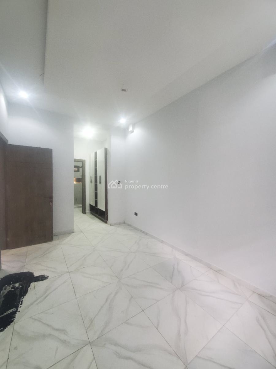 Pristinely Built 2 Bedroom Apartment with Gym & Pool in a Serene Area, Ikate, Lekki, Lagos, Flat / Apartment for Sale