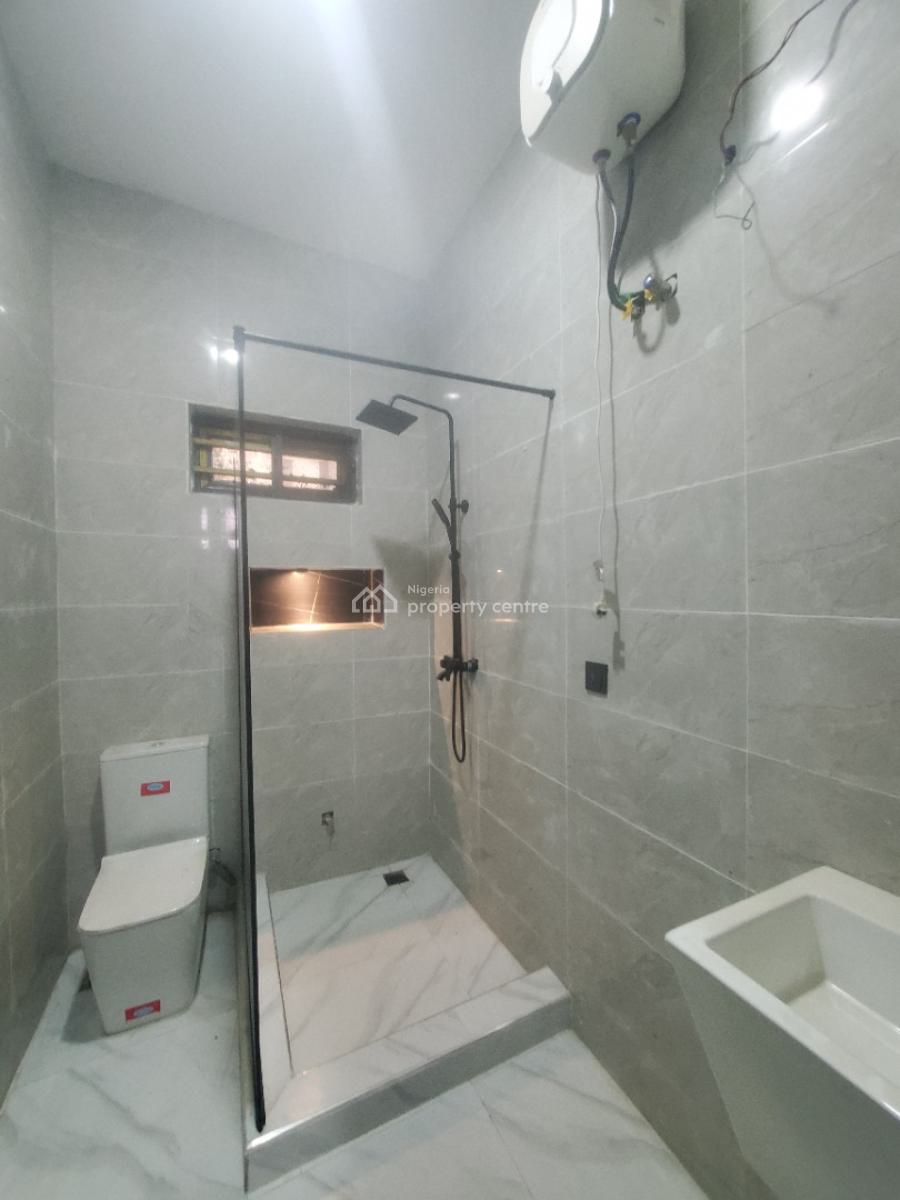 Pristinely Built 2 Bedroom Apartment with Gym & Pool in a Serene Area, Ikate, Lekki, Lagos, Flat / Apartment for Sale