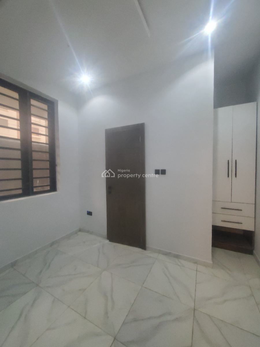 Pristinely Built 2 Bedroom Apartment with Gym & Pool in a Serene Area, Ikate, Lekki, Lagos, Flat / Apartment for Sale