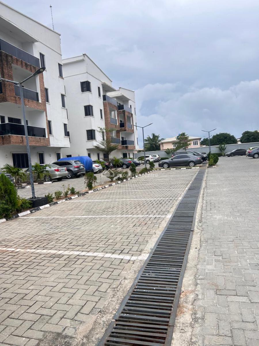 2 Bedroom  Apartment, Orchid Road, Lekki, Lagos, Flat / Apartment for Rent