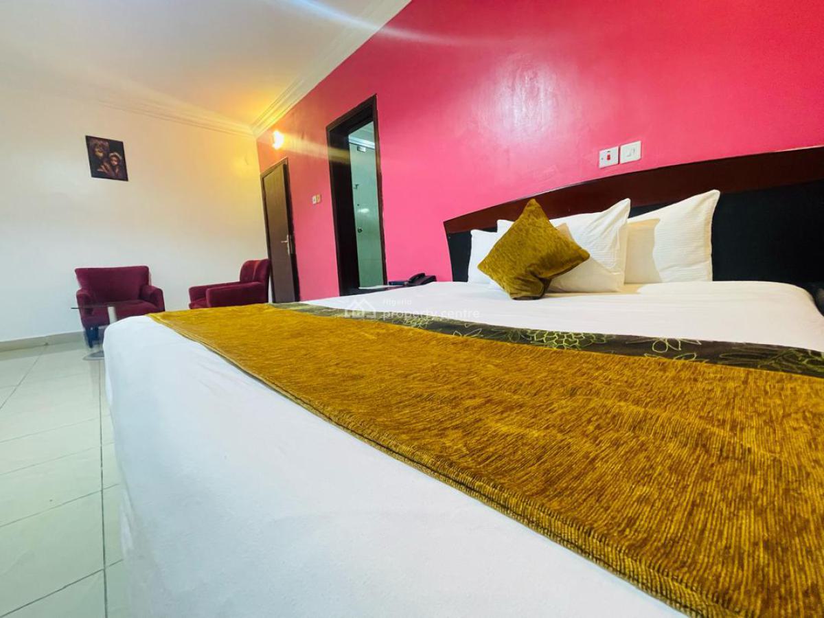a Standard  Functioning Luxurious 32 Rooms Hotel, Ikeja Gra, Ikeja, Lagos, Hotel / Guest House for Sale