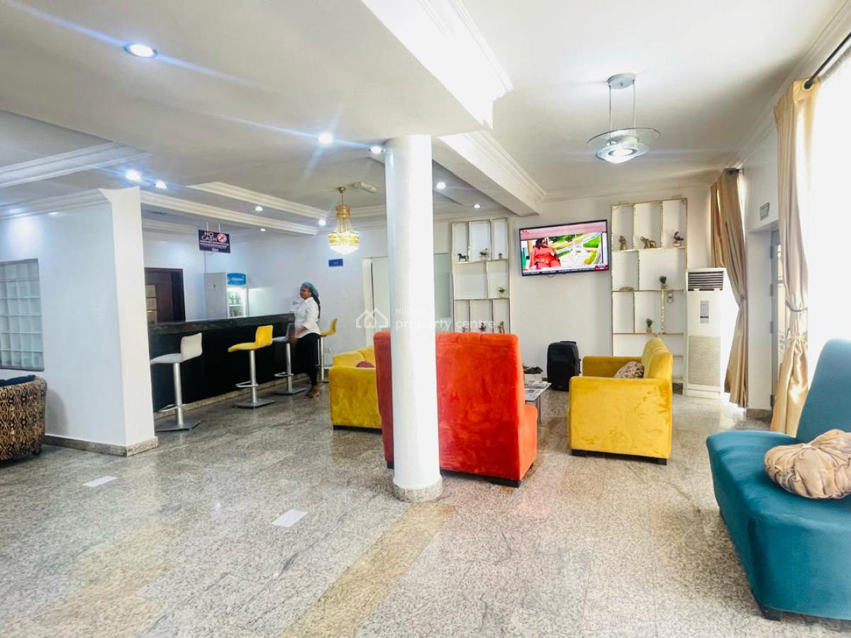 a Standard  Functioning Luxurious 32 Rooms Hotel, Ikeja Gra, Ikeja, Lagos, Hotel / Guest House for Sale