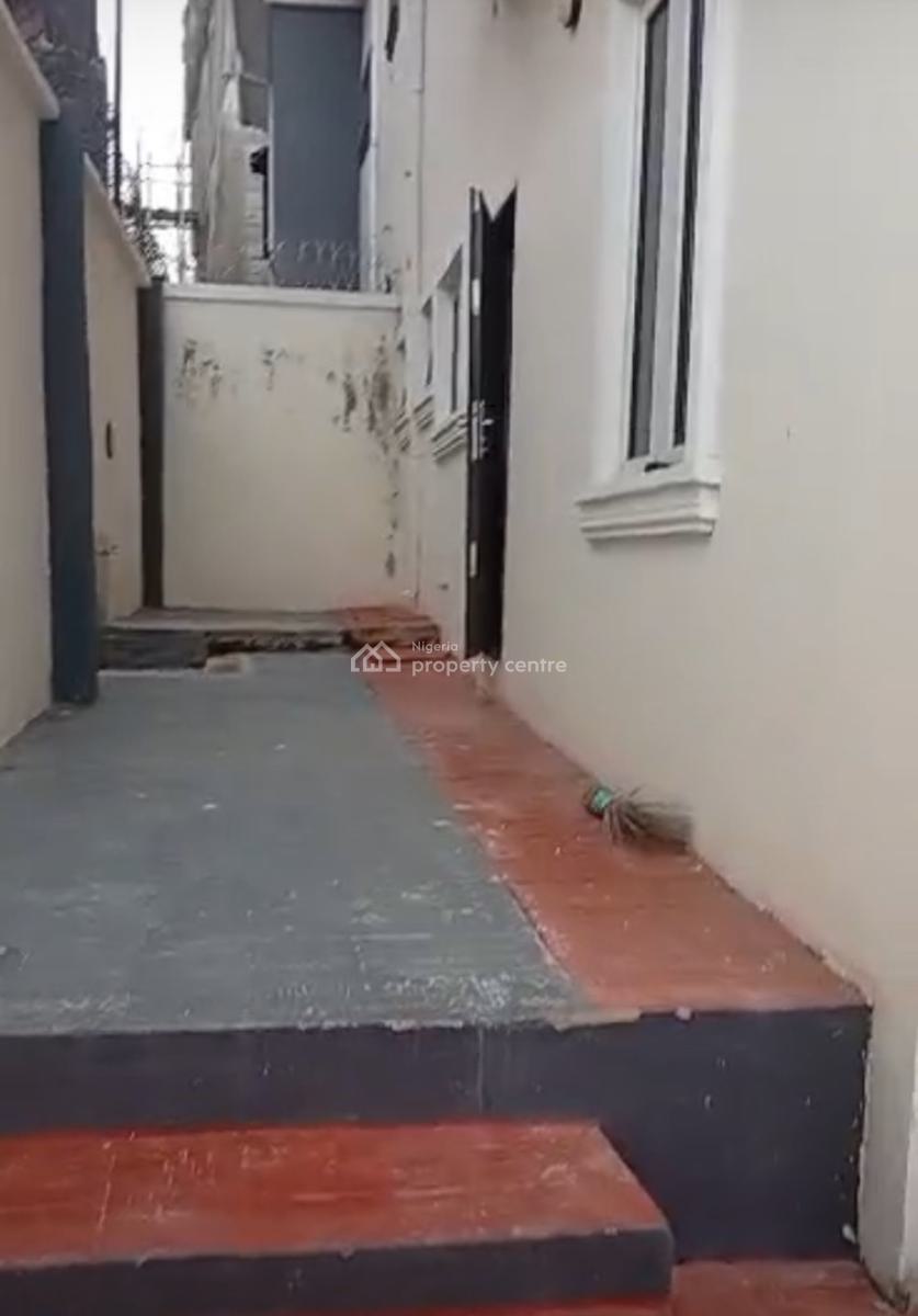 3 Bedroom Semi-detached Duplex, Gra Phase 1, Magodo, Lagos, Semi-detached Duplex for Sale
