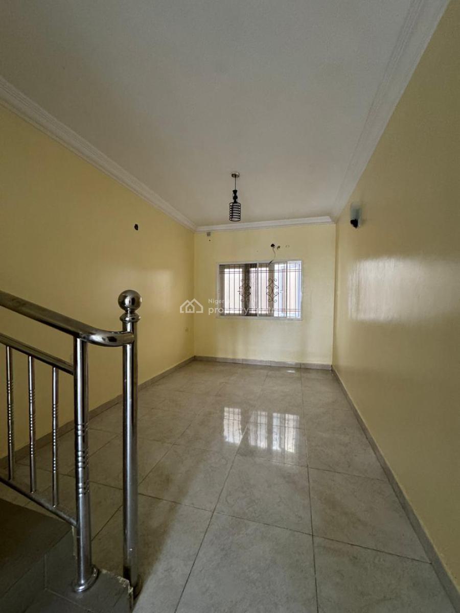 3 Bedroom + Bq, Lekki Phase 1, Lekki, Lagos, Flat / Apartment for Rent