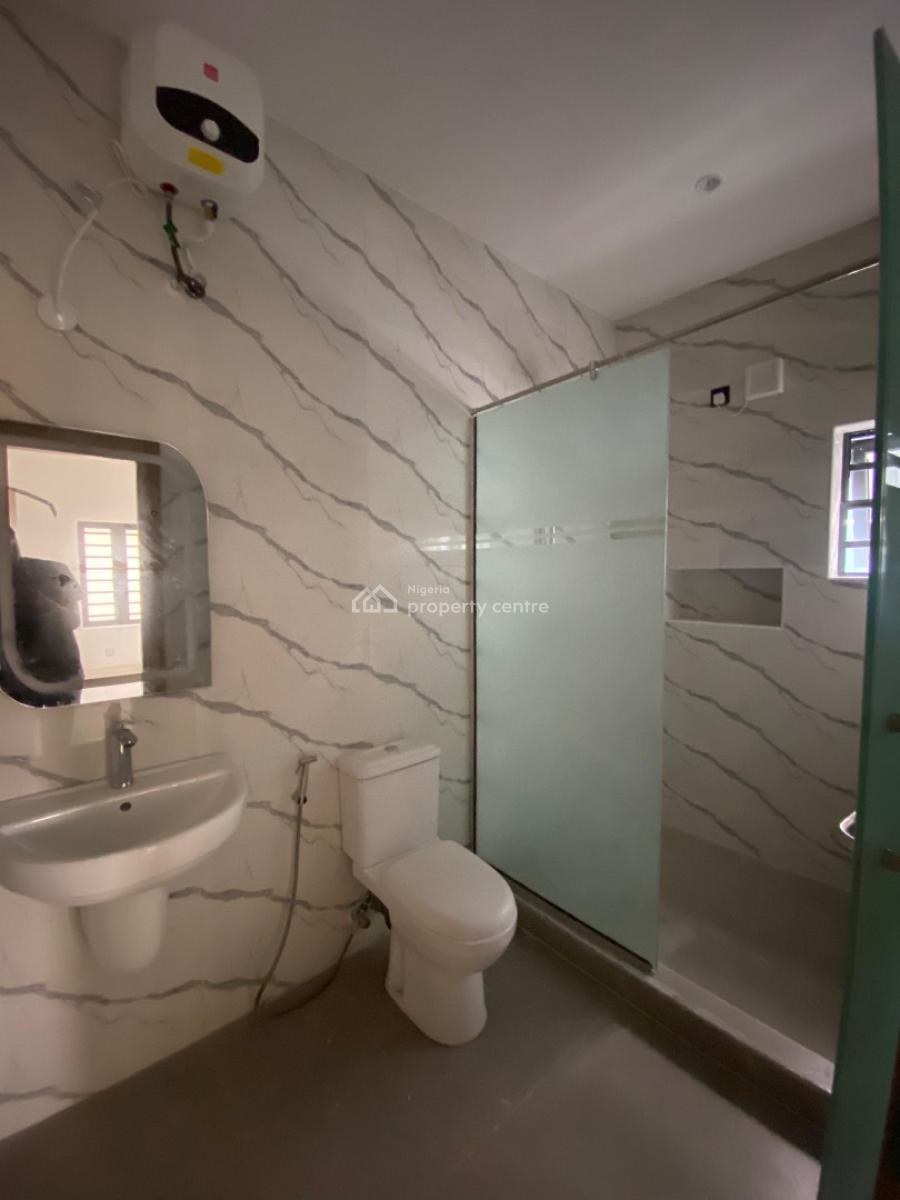 Luxury 2 Bedroom Apartment with Excellent Features, Lekki, Lagos, Flat / Apartment for Sale
