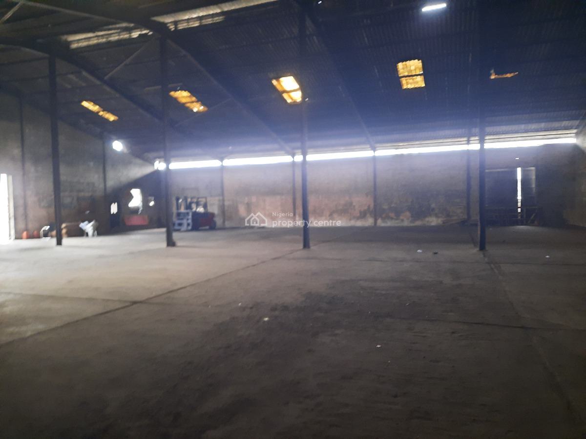 Private Compound 2000sqm Warehouse, Ilupeju, Lagos, Warehouse for Rent