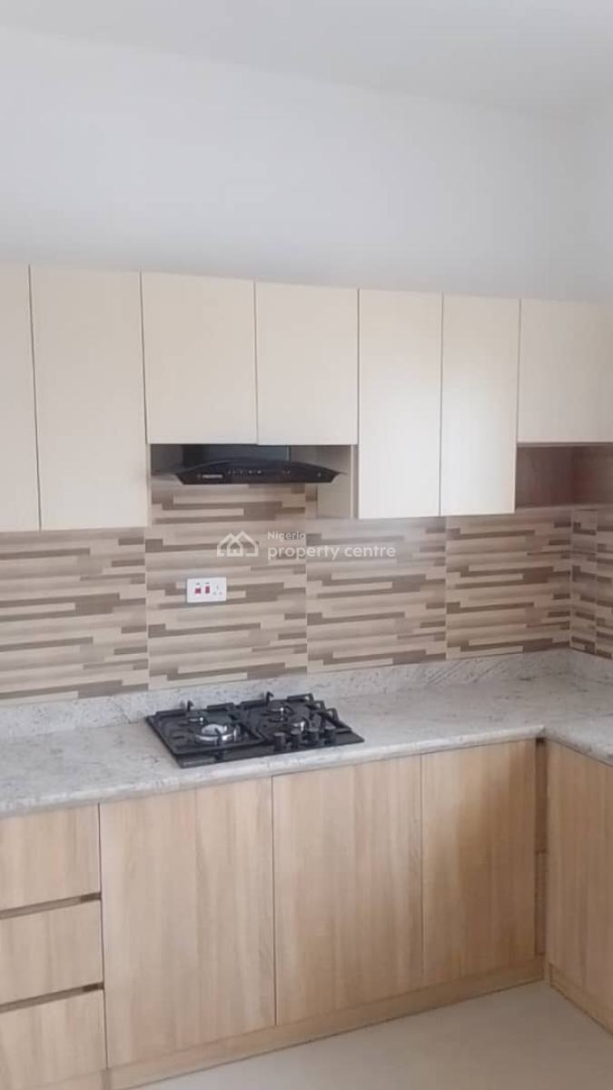 Luxury 2 Bedrooms Maisonettes, Mobil Road, Ilaje, Ajah, Lagos, Flat / Apartment for Sale