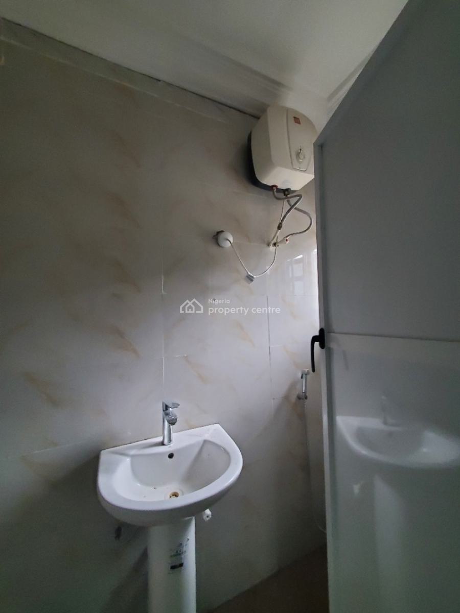 2-bedroom Flat, Gra, Ogudu, Lagos, Flat / Apartment for Rent