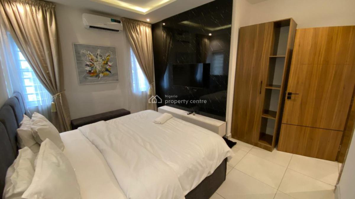 a Standard Fully Furnished Luxury 3 Bedroom Penthouse, Lekki Phase 1, Lekki, Lagos, House for Rent