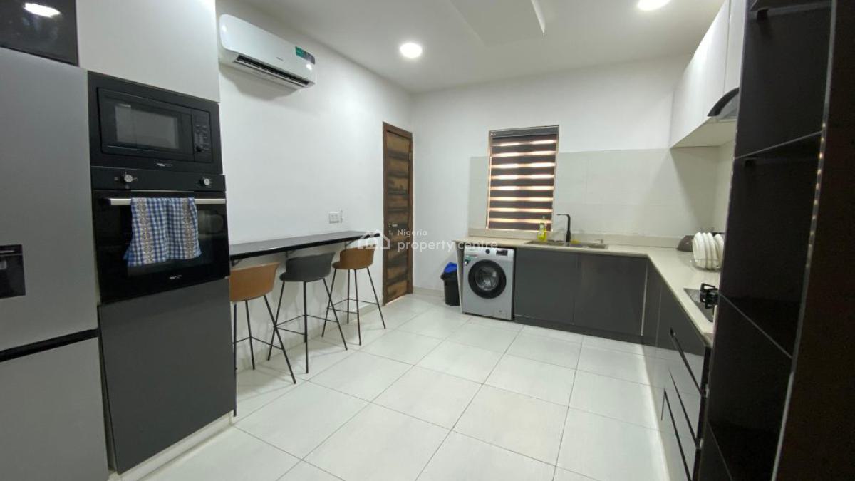 a Standard Fully Furnished Luxury 3 Bedroom Penthouse, Lekki Phase 1, Lekki, Lagos, House for Rent