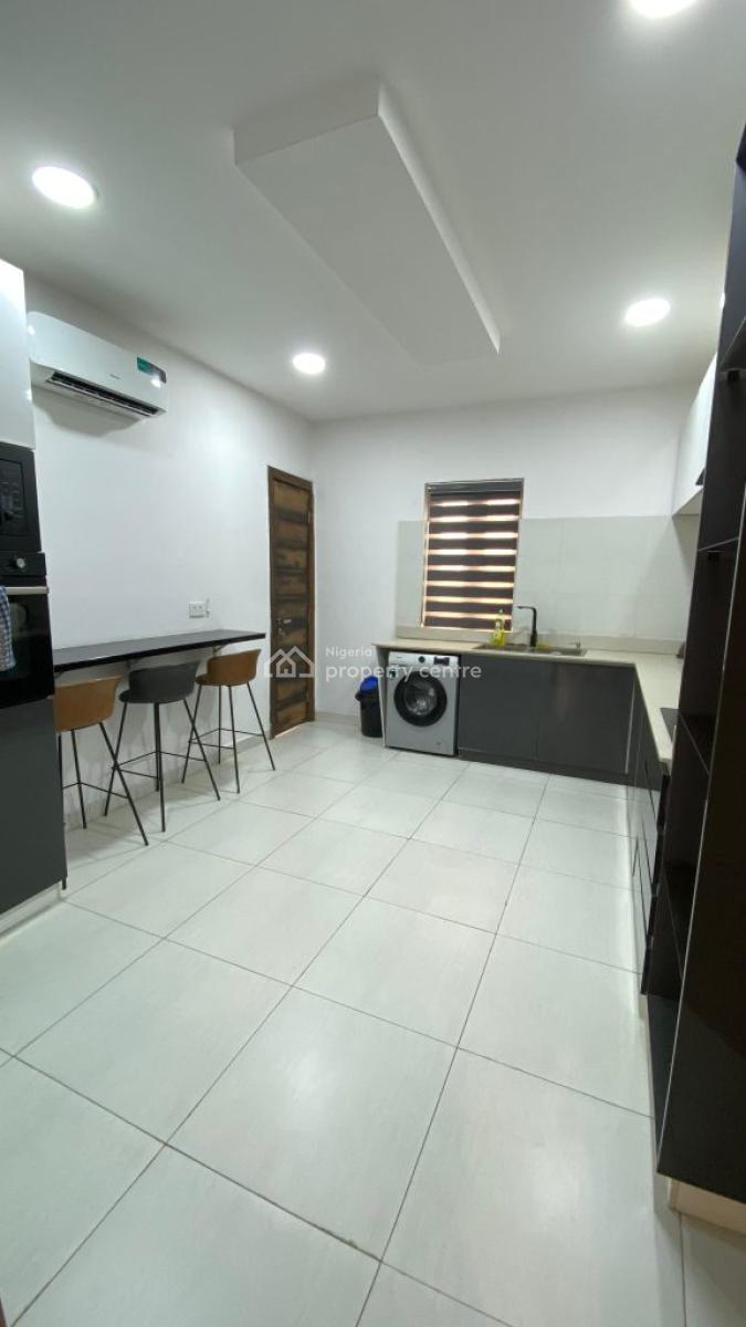 a Standard Fully Furnished Luxury 3 Bedroom Penthouse, Lekki Phase 1, Lekki, Lagos, House for Rent