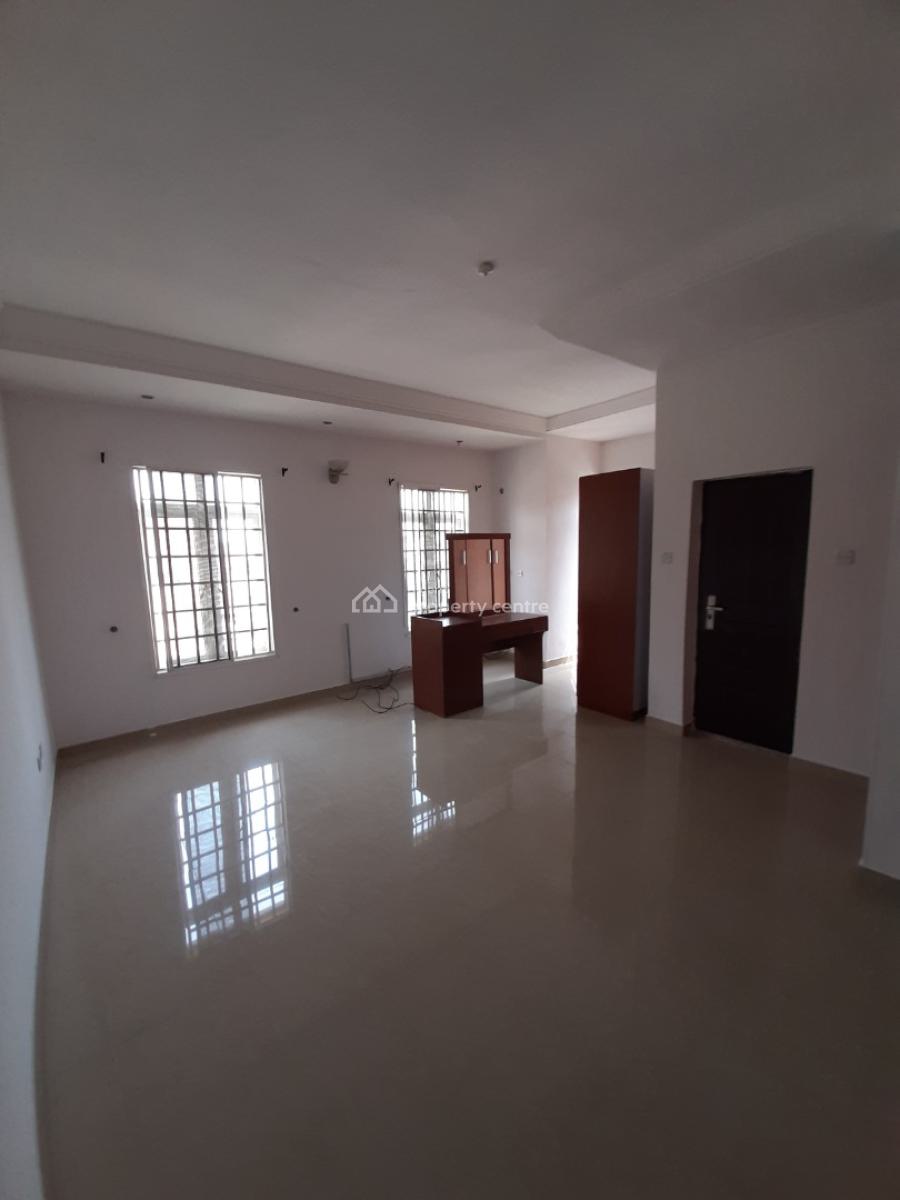2 Bedroom En-suite Flat with Fitted Kitchen Cabinets/heat Extractor on, Oniru, Victoria Island (vi), Lagos, Flat / Apartment for Rent