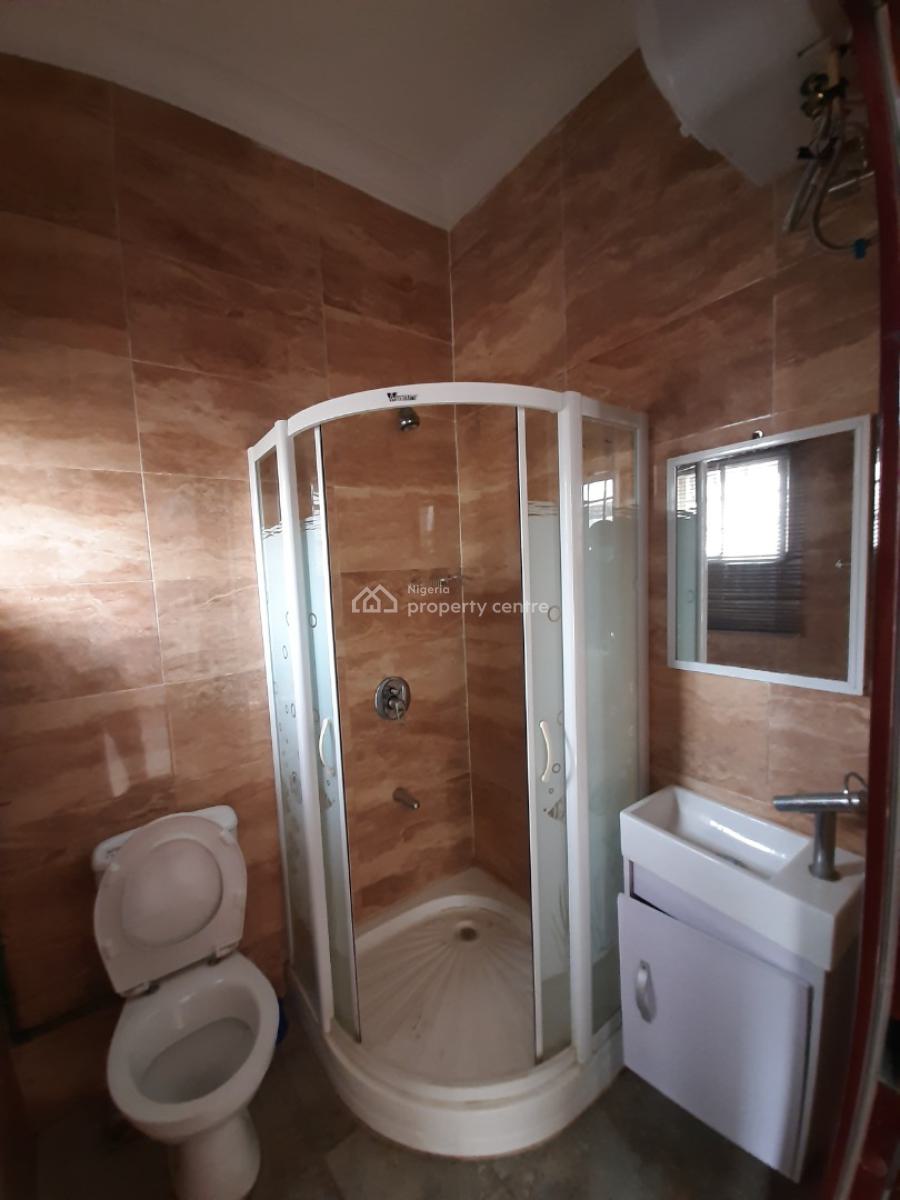 2 Bedroom En-suite Flat with Fitted Kitchen Cabinets/heat Extractor on, Oniru, Victoria Island (vi), Lagos, Flat / Apartment for Rent