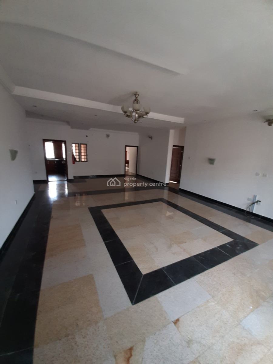 2 Bedroom En-suite Flat with Fitted Kitchen Cabinets/heat Extractor on, Oniru, Victoria Island (vi), Lagos, Flat / Apartment for Rent