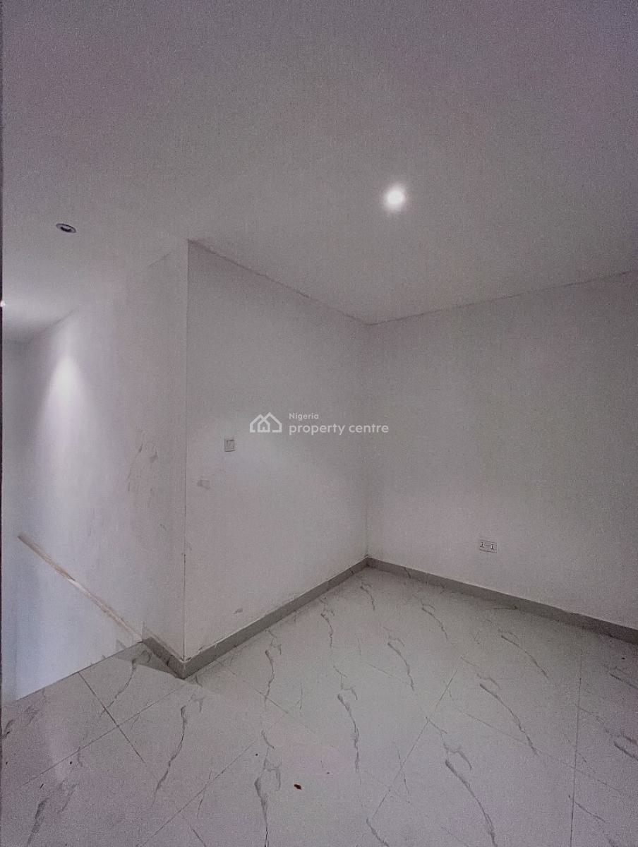 Lovely 2 Bedroom Maisonette with Swimming Pool, Lekki Phase 1, Lekki, Lagos, Detached Duplex for Sale