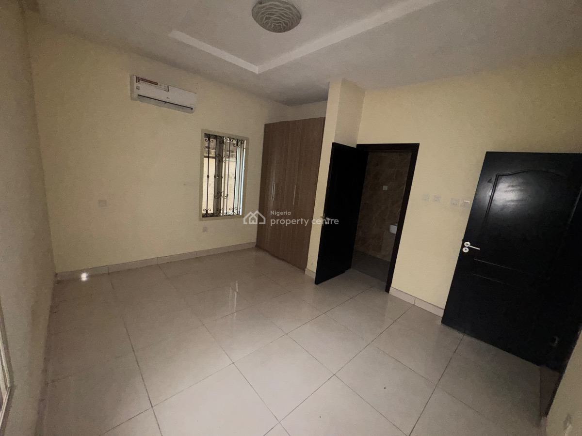 a Fully Serviced 2 Bedroom Apartment Available, Off Admiralty Way, Lekki Phase 1, Lekki, Lagos, Flat / Apartment for Rent