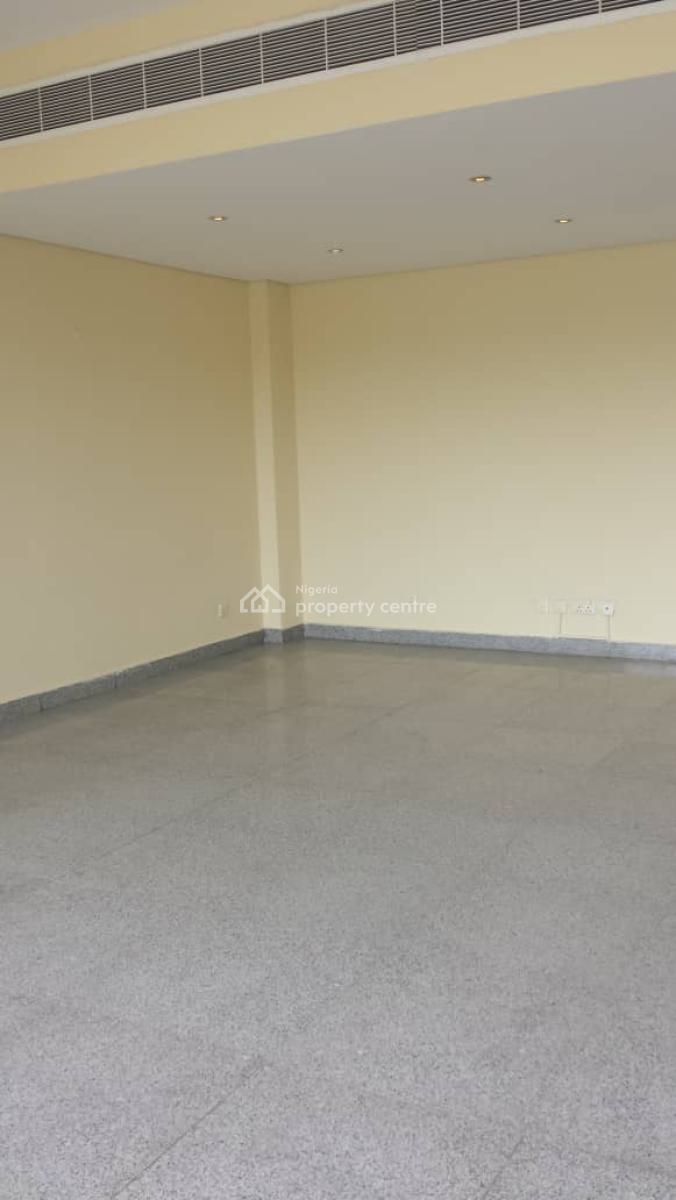Well Maintained 3 Bedroom Apartment, Ocean Parade, Banana Island, Ikoyi, Lagos, Flat / Apartment for Rent