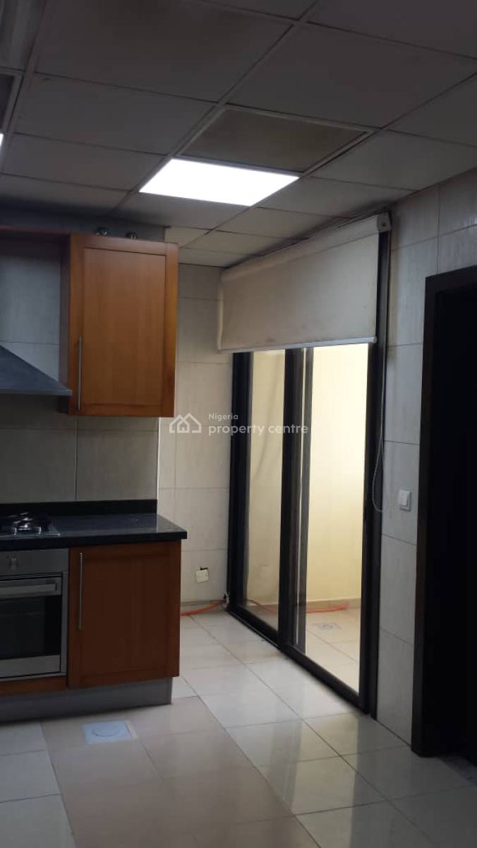 Well Maintained 3 Bedroom Apartment, Ocean Parade, Banana Island, Ikoyi, Lagos, Flat / Apartment for Rent