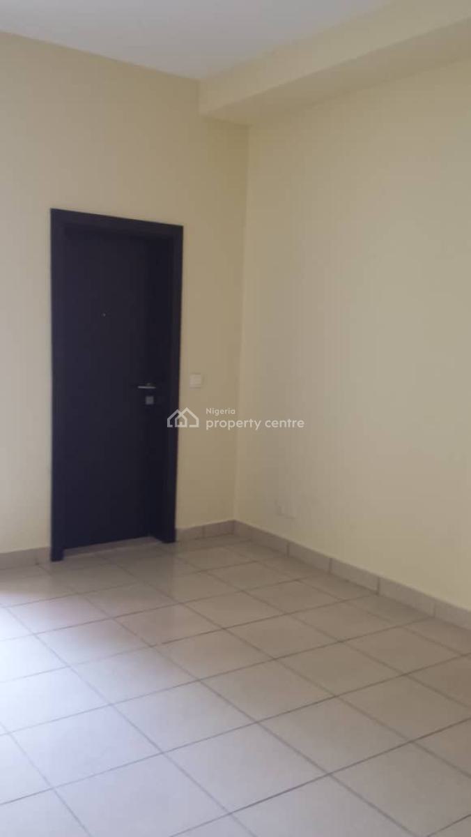 Well Maintained 3 Bedroom Apartment, Ocean Parade, Banana Island, Ikoyi, Lagos, Flat / Apartment for Rent