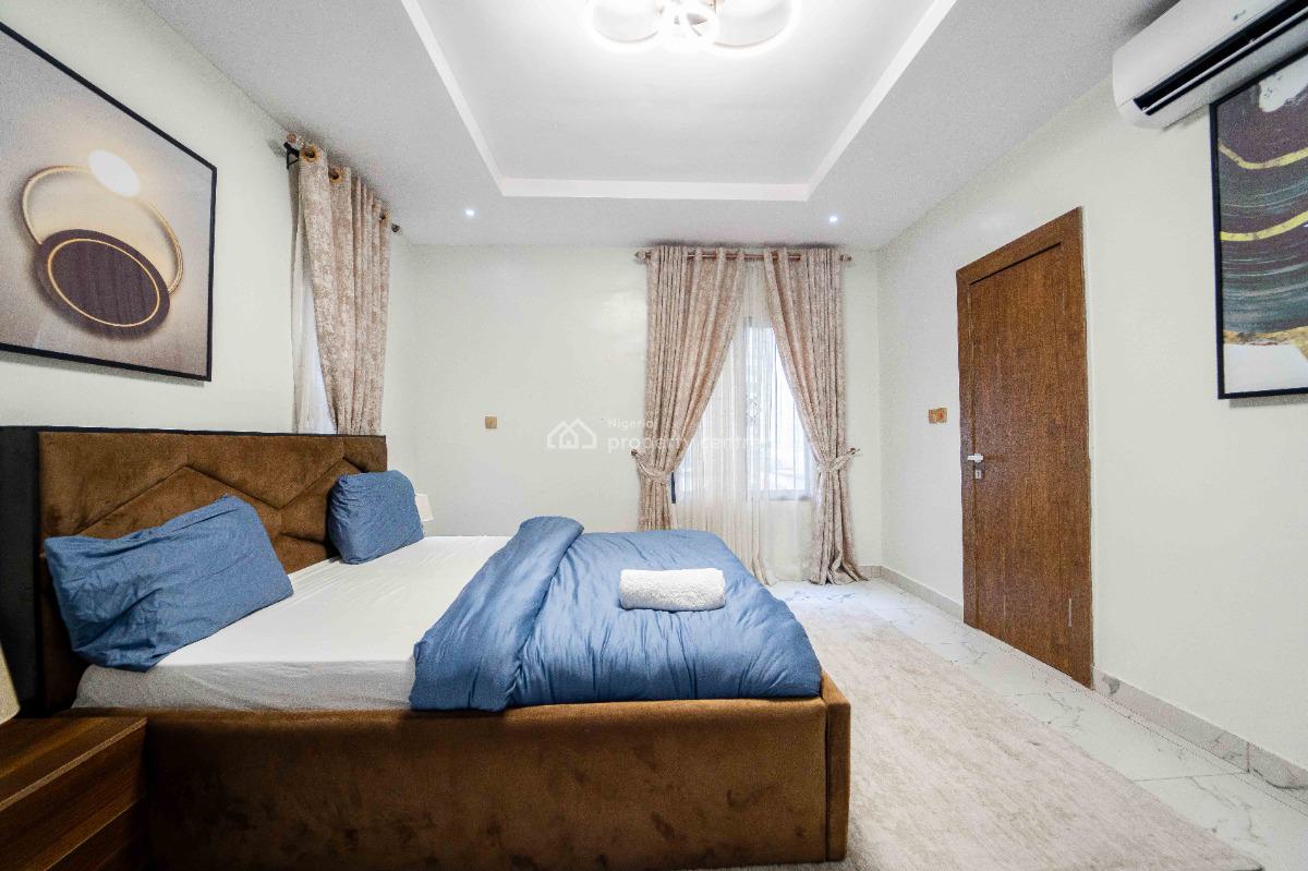 Luscious Three Bedroom Apartment with Ps5, Few Minutes Drive From Ikoyi, Oniru, Victoria Island (vi), Lagos, Flat / Apartment Short Let