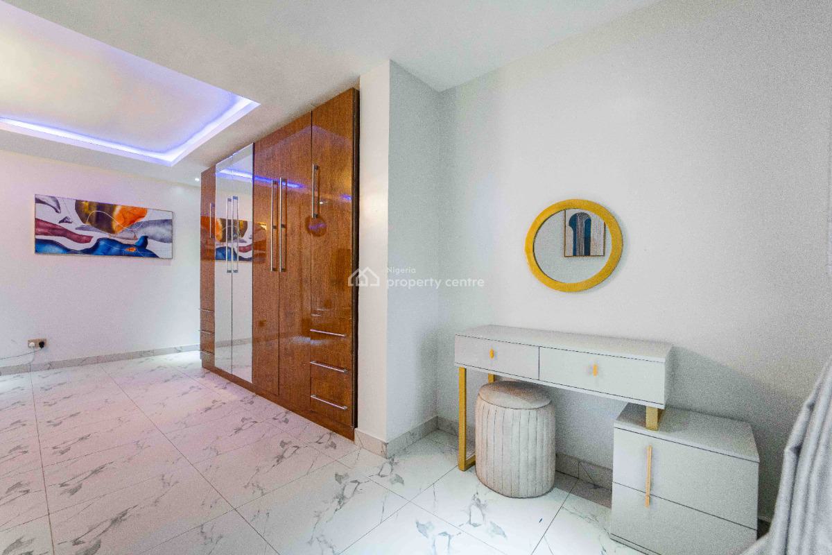 Luscious Three Bedroom Apartment with Ps5, Few Minutes Drive From Ikoyi, Oniru, Victoria Island (vi), Lagos, Flat / Apartment Short Let