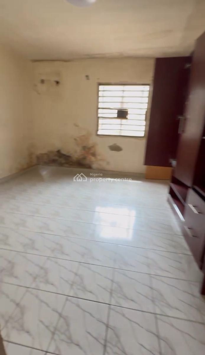 Specious 2 Bedroom Apartment, Brains and Hammers City, Life Camp, Abuja, Flat / Apartment for Sale