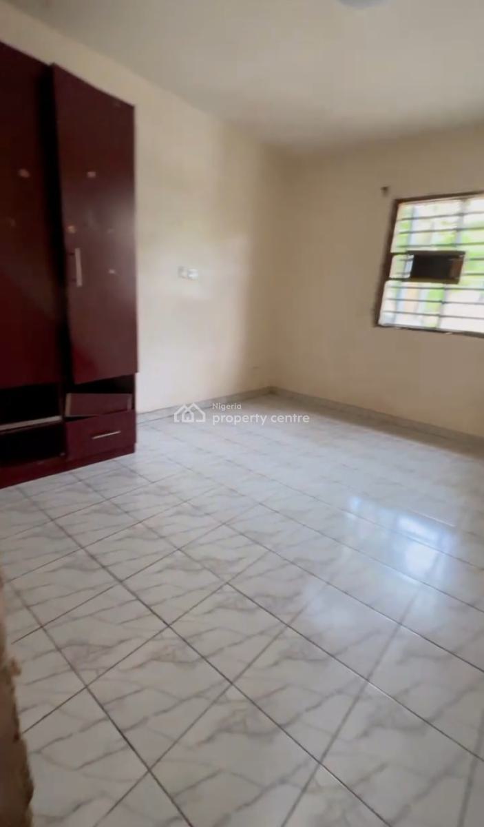 Specious 2 Bedroom Apartment, Brains and Hammers City, Life Camp, Abuja, Flat / Apartment for Sale