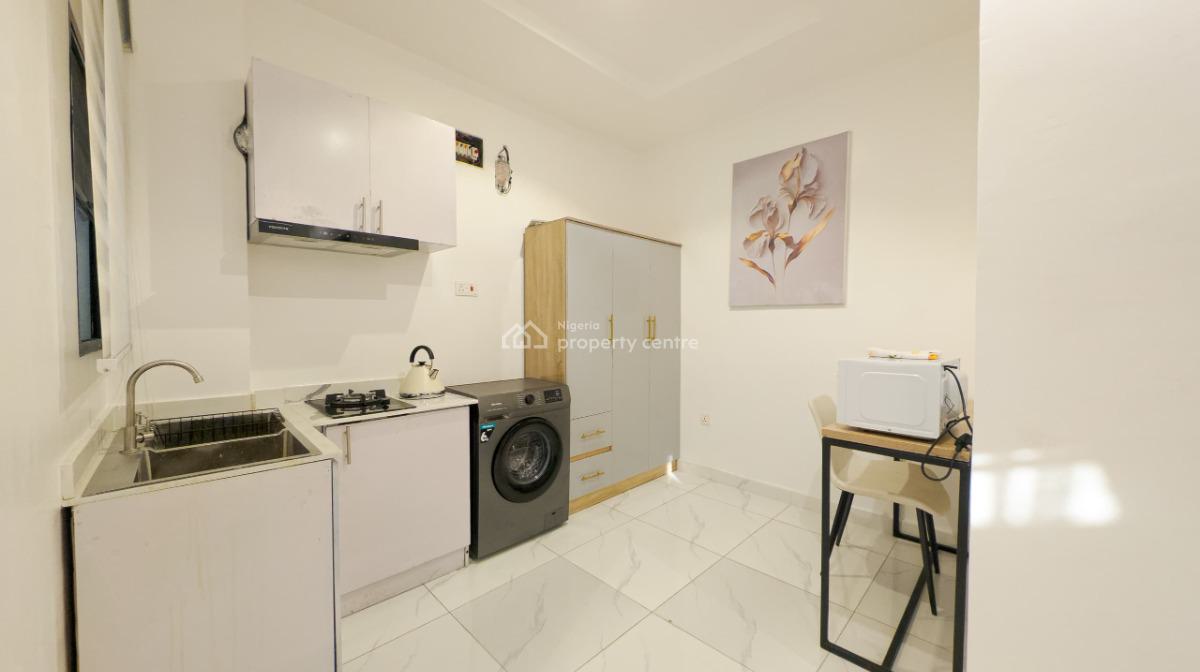 Studio Apartment, Adeniran Ogunsanya, Surulere, Lagos, Flat / Apartment Short Let