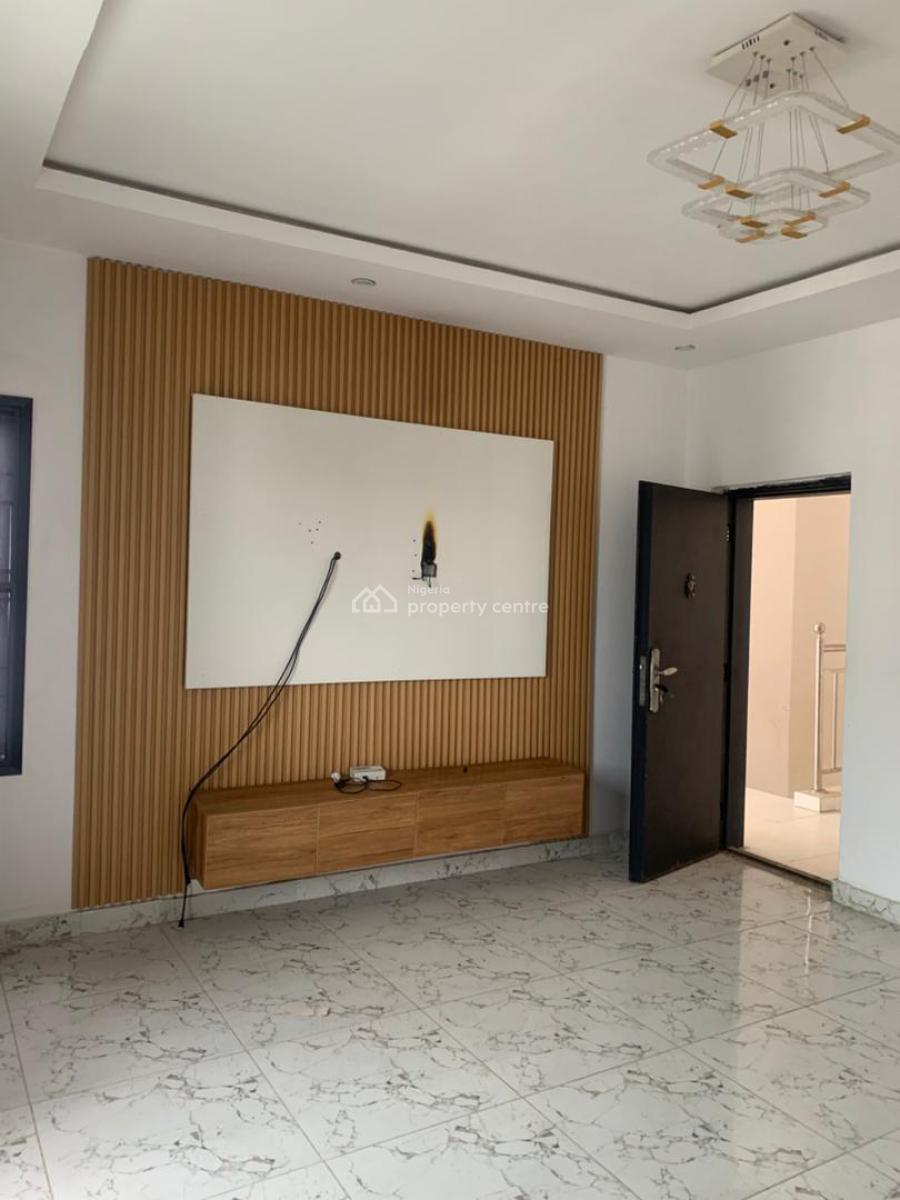 Beautiful Serviced 2 Bedroom Apartment with Elevator, Orchid Road, Lekki, Lagos, Flat / Apartment for Rent