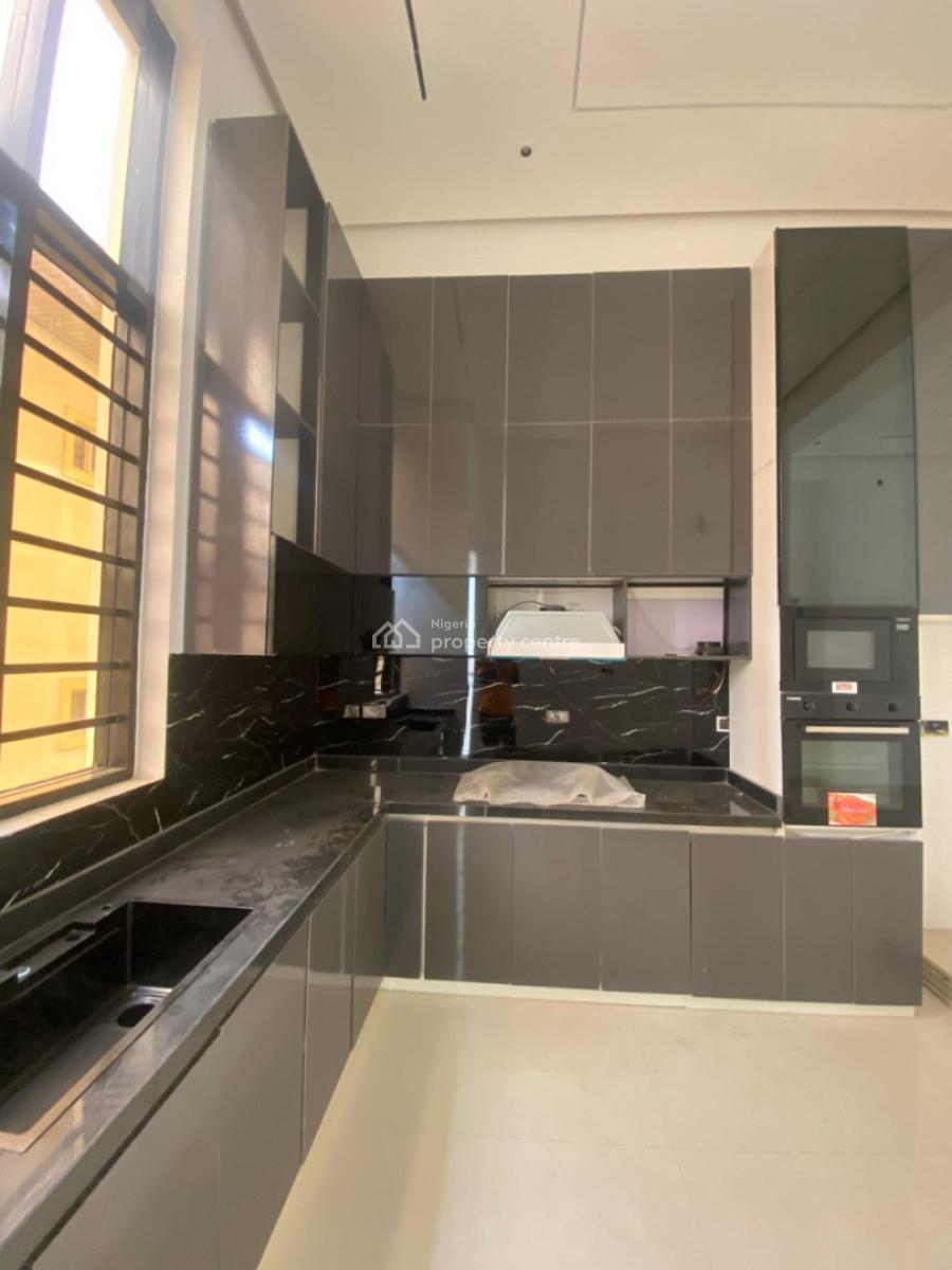 Tasteful 3 Bedroom Apartment Serviced, Lekki Phase1,  Lekki Lagos, Lekki, Lagos, Flat / Apartment for Sale