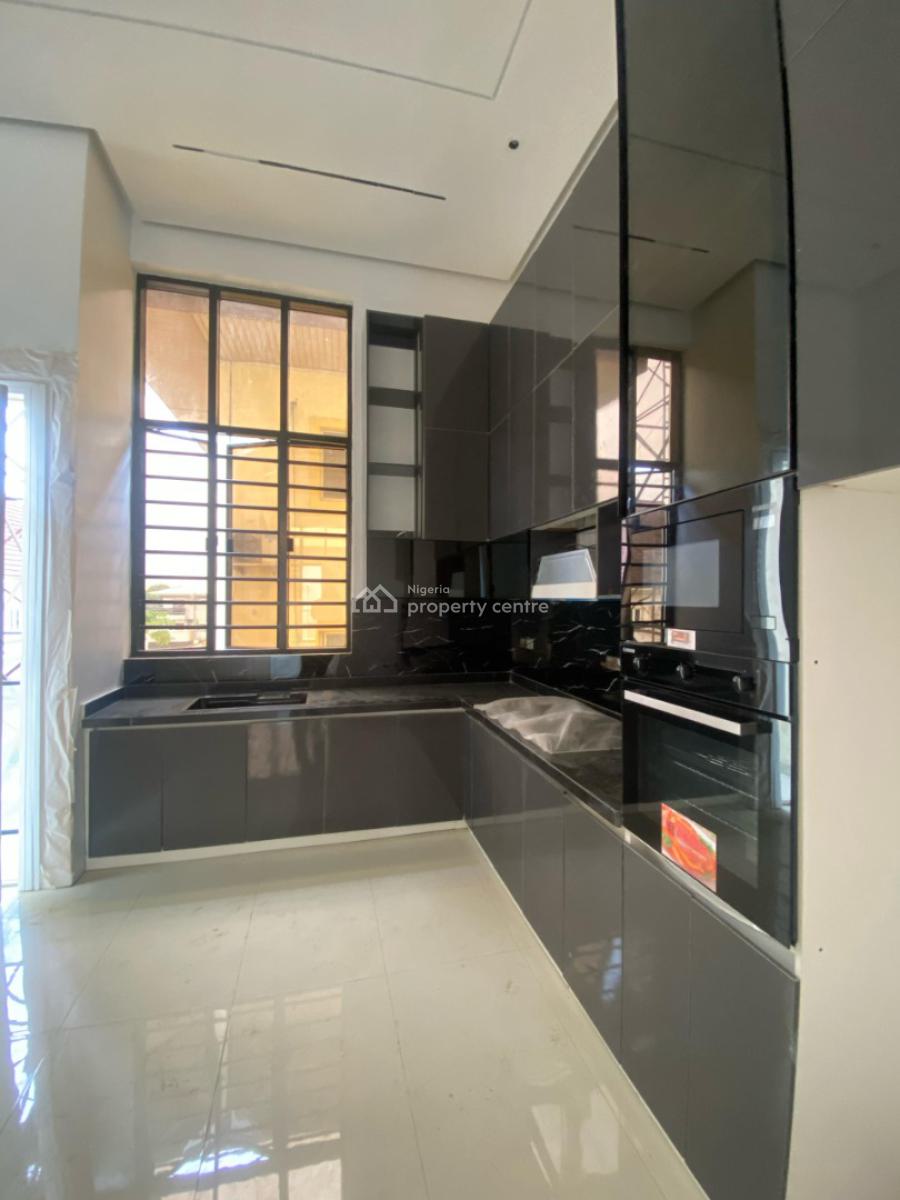 Tasteful 3 Bedroom Apartment Serviced, Lekki Phase1,  Lekki Lagos, Lekki, Lagos, Flat / Apartment for Sale