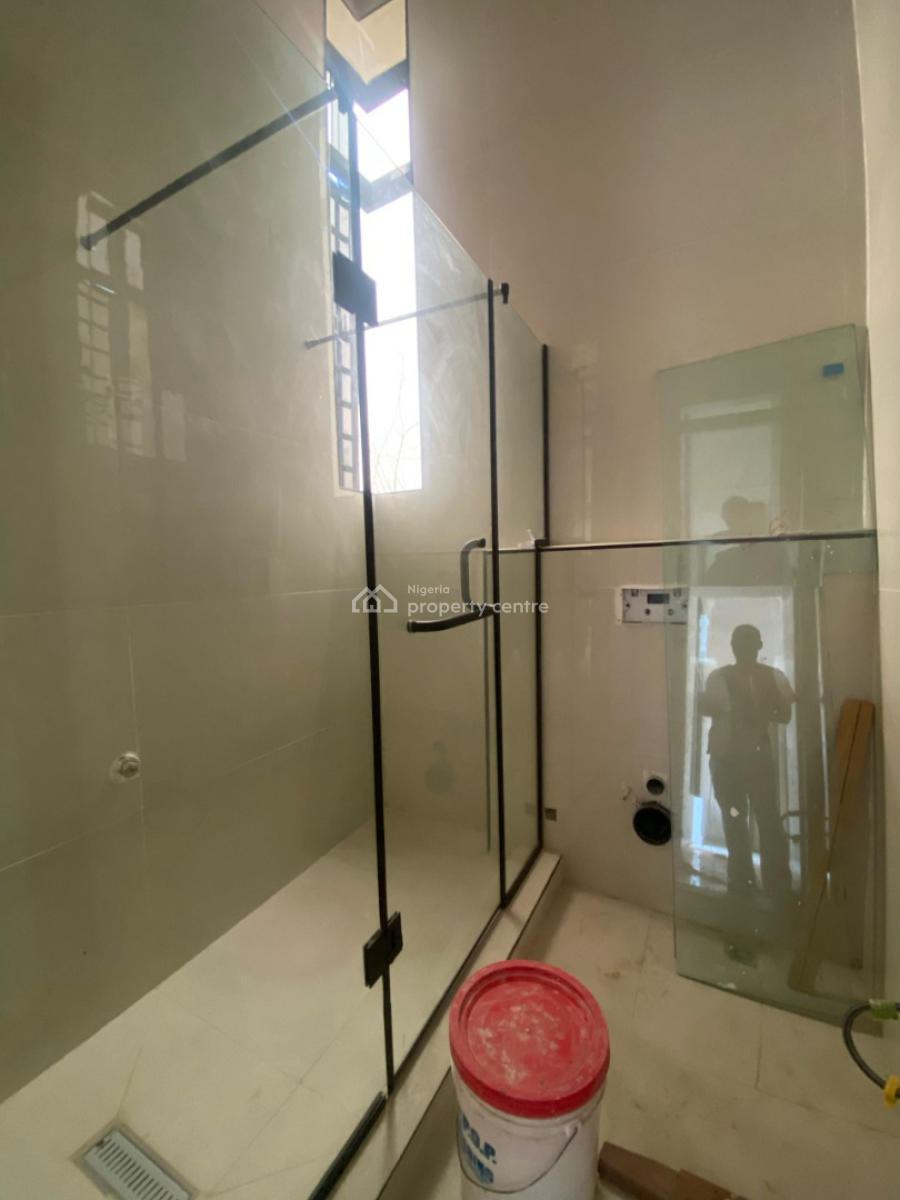 Tasteful 3 Bedroom Apartment Serviced, Lekki Phase1,  Lekki Lagos, Lekki, Lagos, Flat / Apartment for Sale