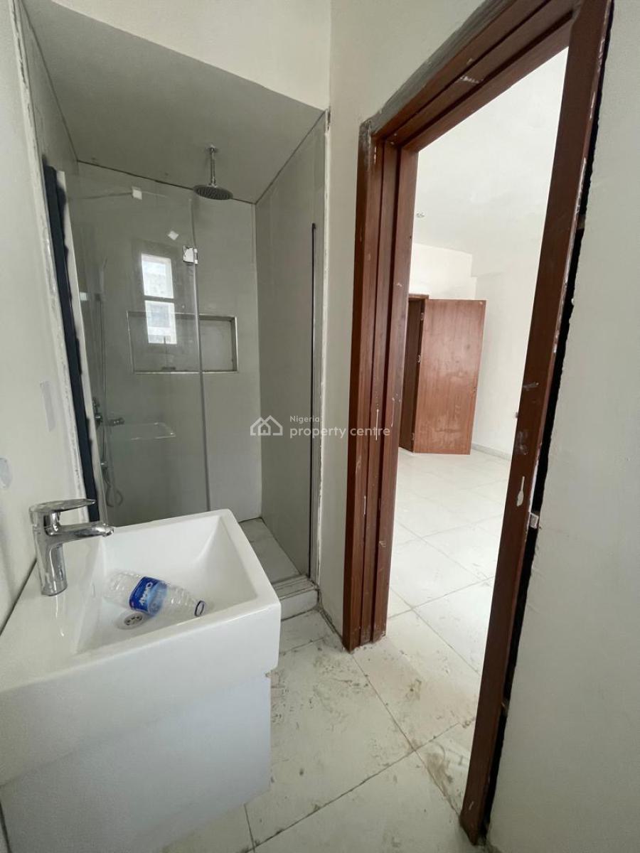 Beautiful 2 Bedroom, Off Freedom Way, Lekki Phase 1, Lekki, Lagos, Flat / Apartment for Rent