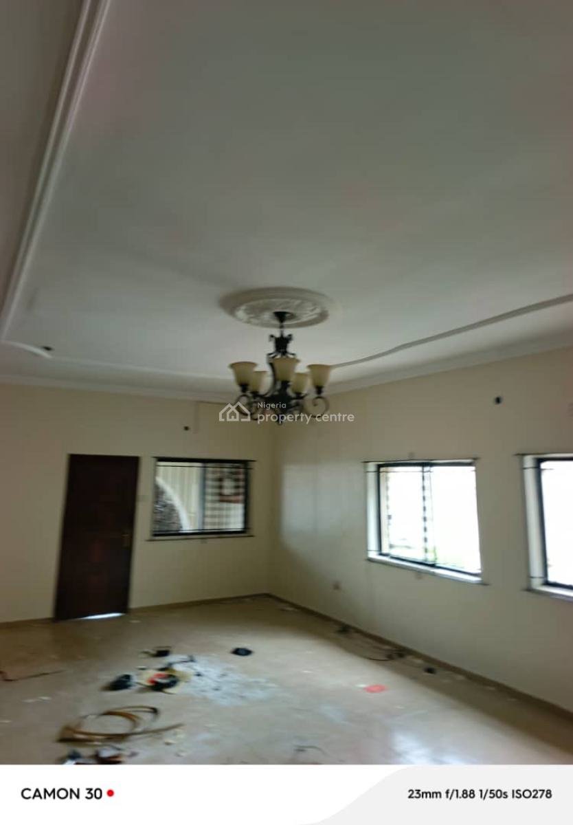 Beautiful Self Compound 3 Bedroom Apartment with Bq, Omole Phase 2, Ikeja, Lagos, Flat / Apartment for Rent