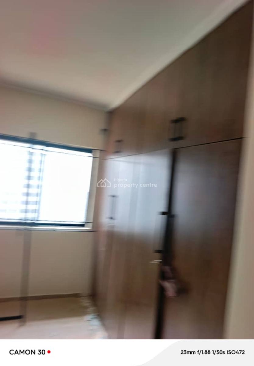 Beautiful Self Compound 3 Bedroom Apartment with Bq, Omole Phase 2, Ikeja, Lagos, Flat / Apartment for Rent