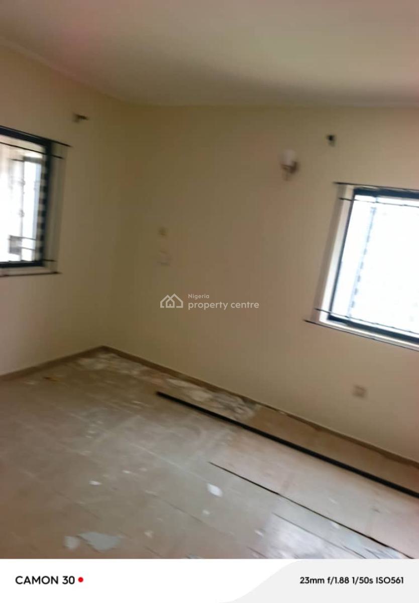Beautiful Self Compound 3 Bedroom Apartment with Bq, Omole Phase 2, Ikeja, Lagos, Flat / Apartment for Rent