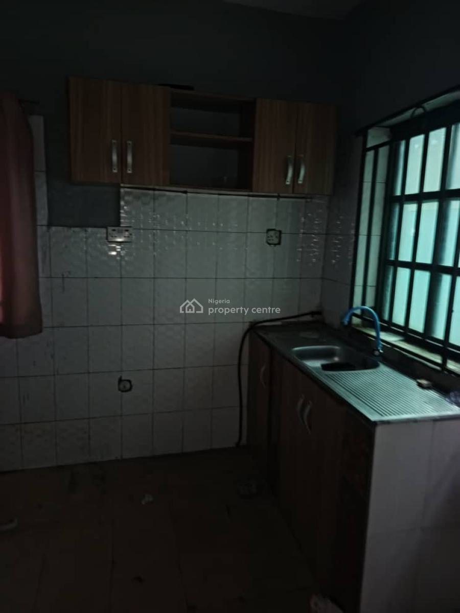 Beautiful Self Compound 3 Bedroom Apartment with Bq, Omole Phase 2, Ikeja, Lagos, Flat / Apartment for Rent