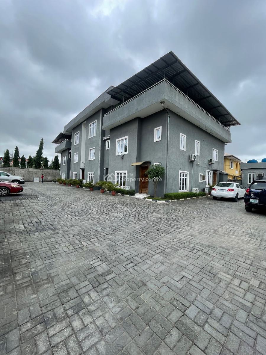 2 Bedroom with Open Rooftop, Off Admiralty Way, Lekki Phase 1, Lekki, Lagos, Flat / Apartment for Rent