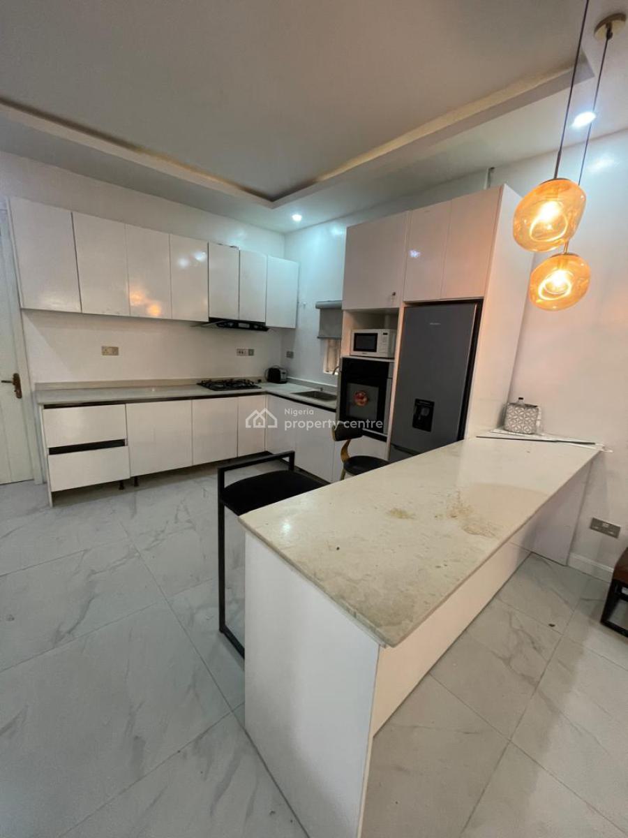 2 Bedroom with Open Rooftop, Off Admiralty Way, Lekki Phase 1, Lekki, Lagos, Flat / Apartment for Rent