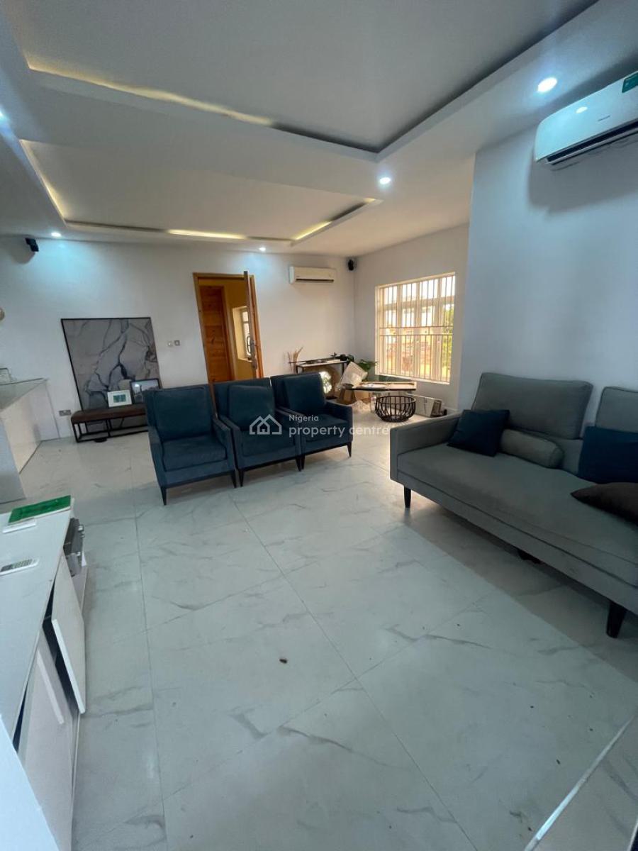 2 Bedroom with Open Rooftop, Off Admiralty Way, Lekki Phase 1, Lekki, Lagos, Flat / Apartment for Rent