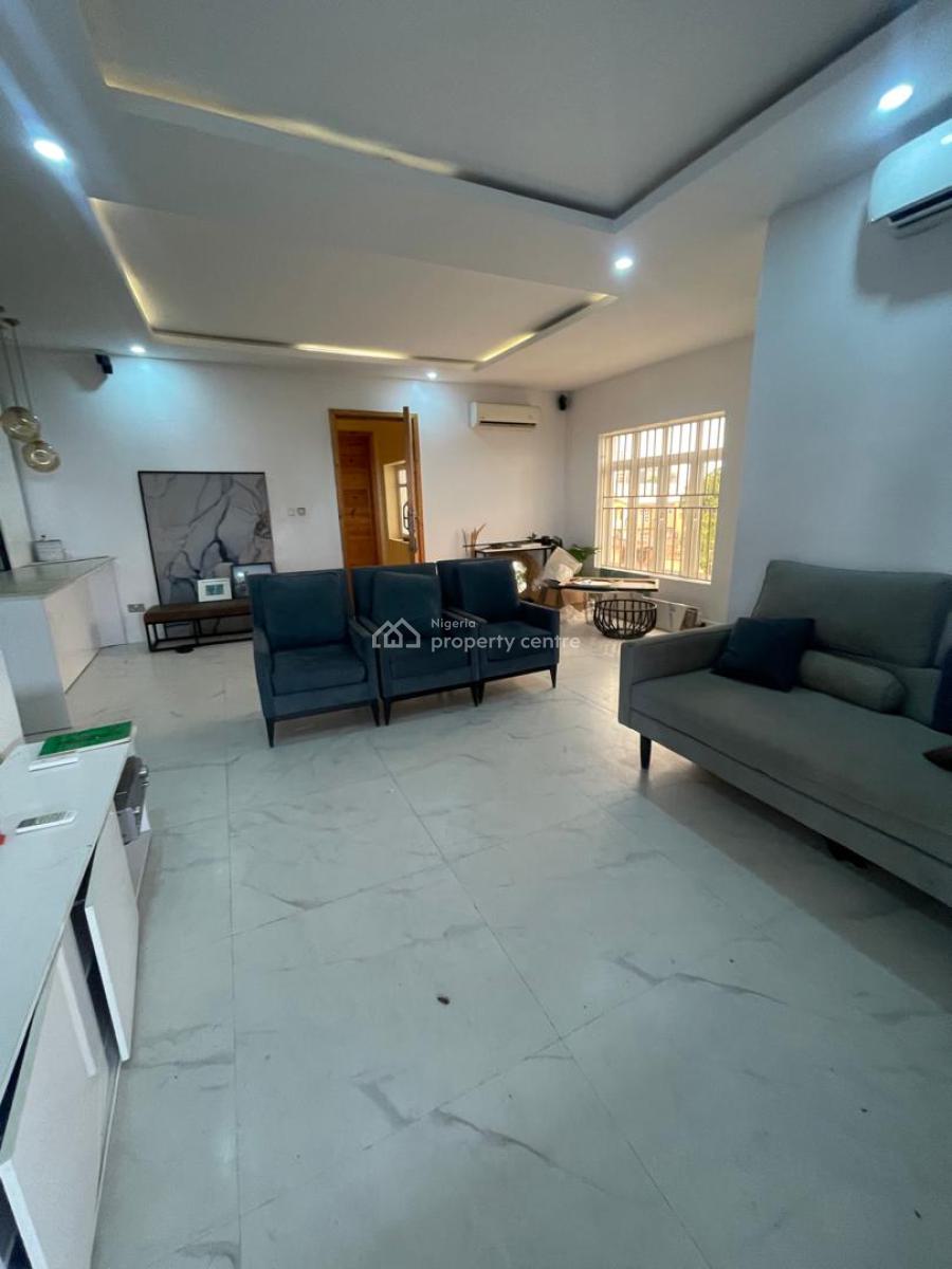2 Bedroom with Open Rooftop, Off Admiralty Way, Lekki Phase 1, Lekki, Lagos, Flat / Apartment for Rent