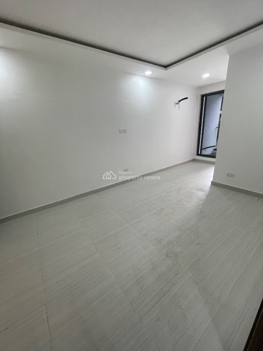 Nicely Finish 2 Bedroom, Main Ikate, Lekki Phase 1, Lekki, Lagos, Flat / Apartment for Sale