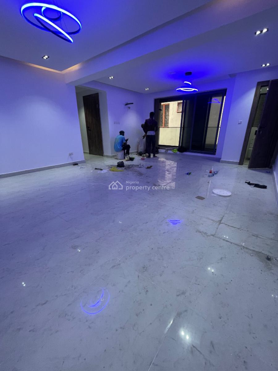 Nicely Finish 2 Bedroom, Main Ikate, Lekki Phase 1, Lekki, Lagos, Flat / Apartment for Sale