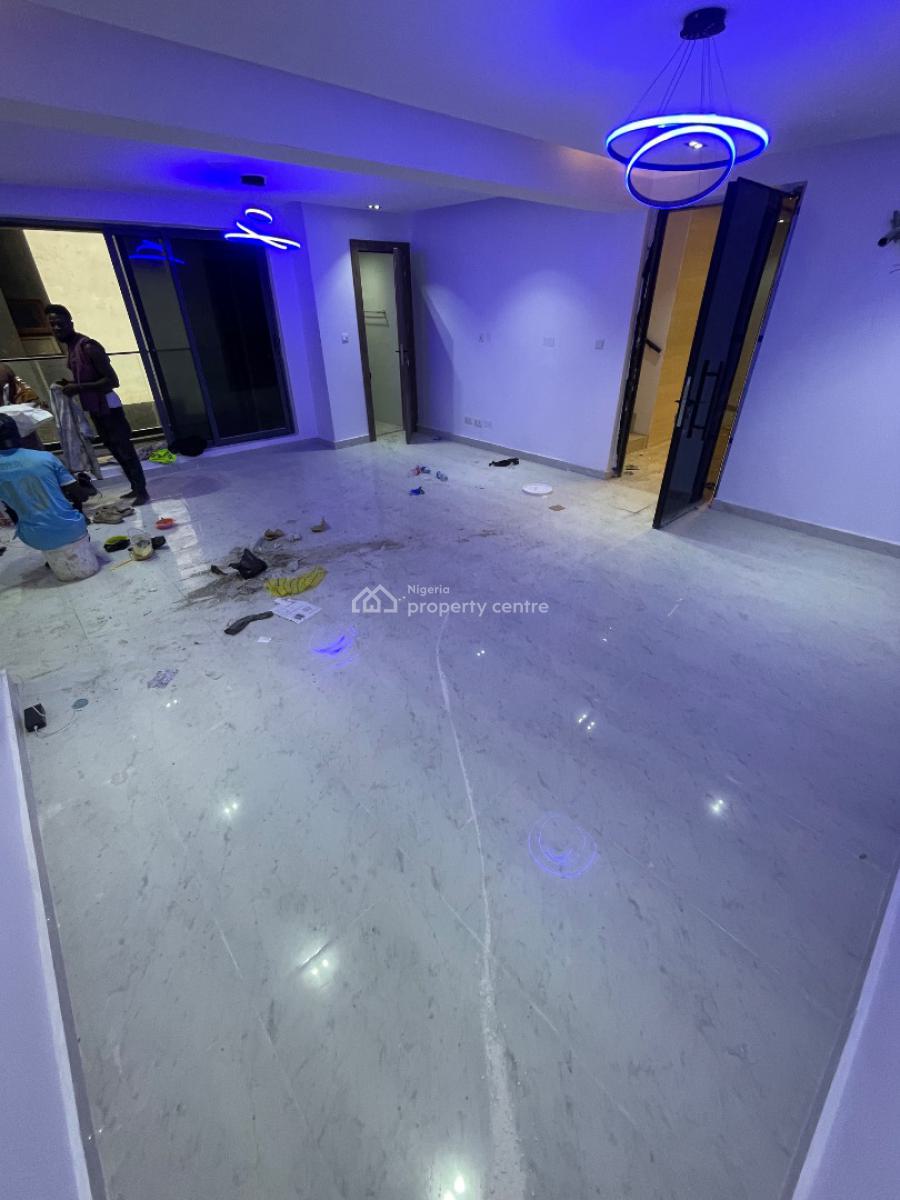 Nicely Finish 2 Bedroom, Main Ikate, Lekki Phase 1, Lekki, Lagos, Flat / Apartment for Sale