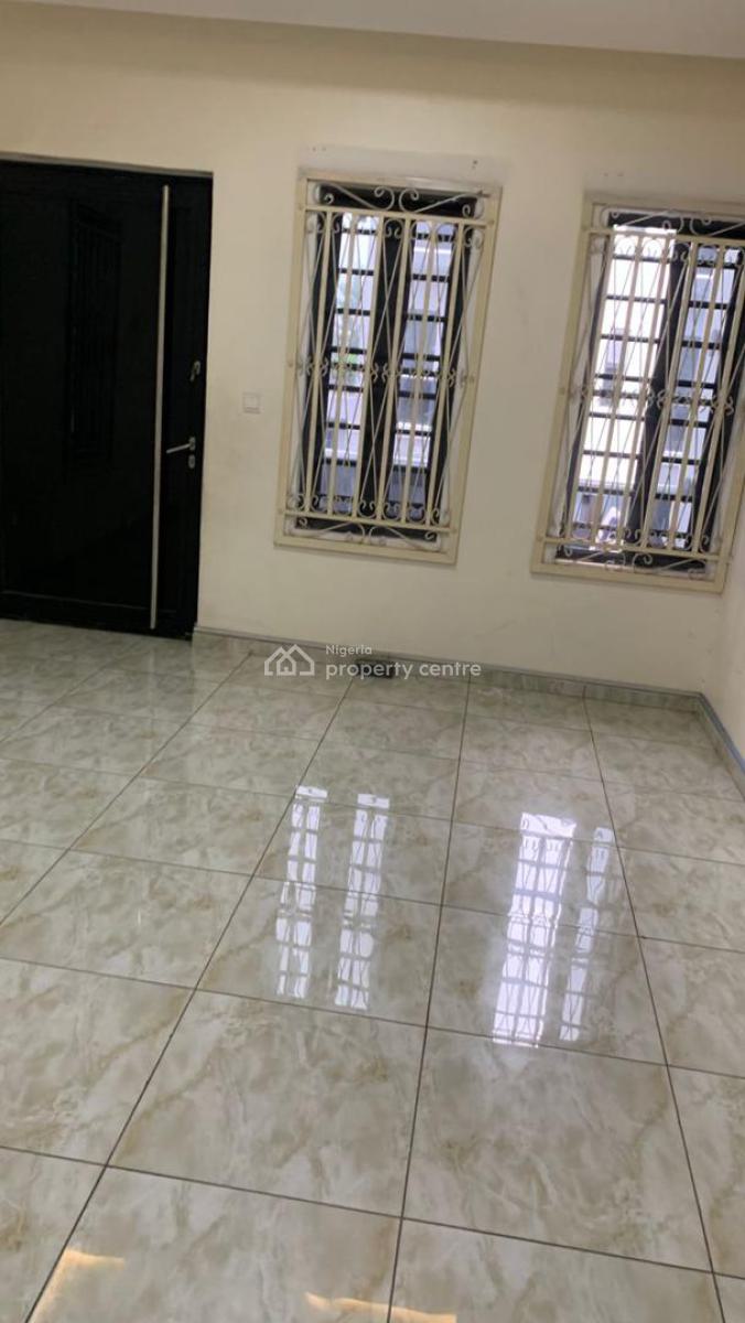 Neat 4 Bedroom Terrace Duplex, Lekki Phase 1, Lekki, Lagos, Terraced Duplex for Rent