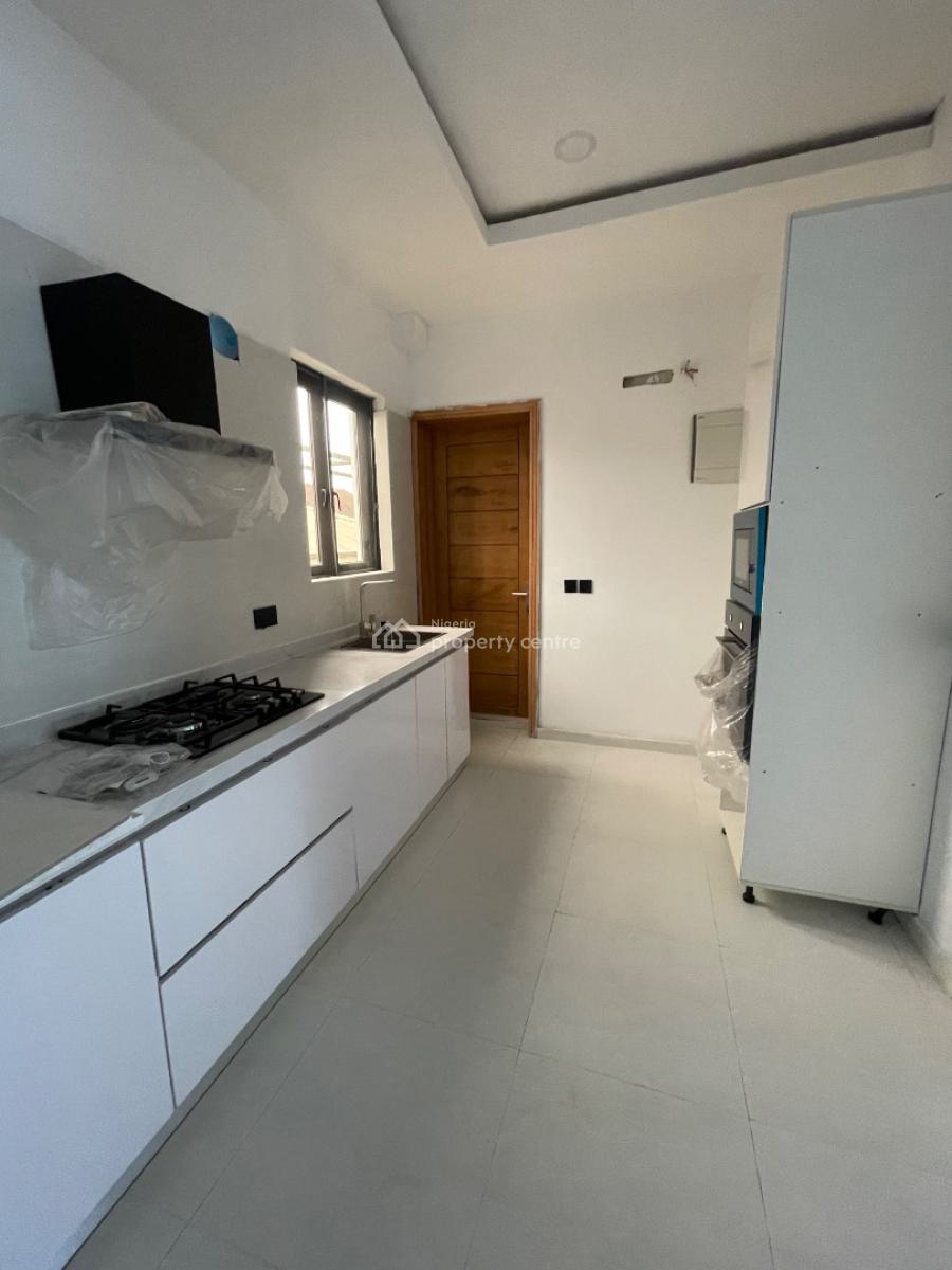 Newly Built 2 Bedroom with Swimming Pool, Off Admiralty Way, Lekki Phase 1, Lekki, Lagos, Flat / Apartment for Rent