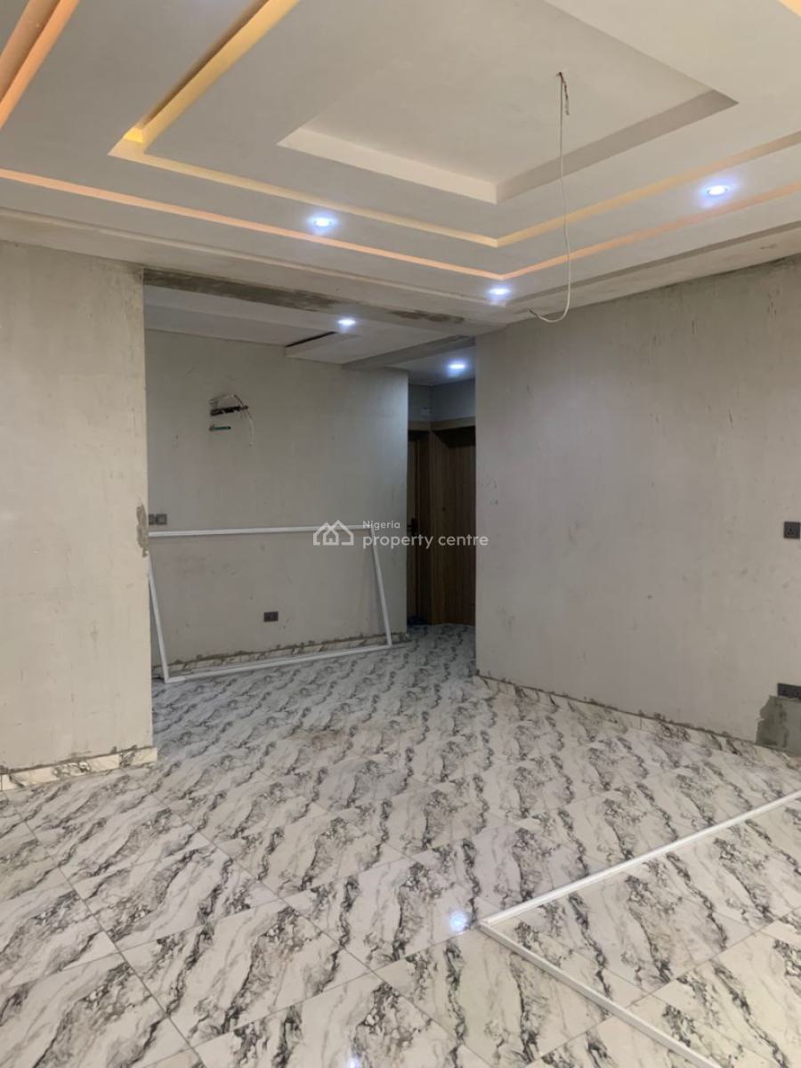 Serviced 3 Bedroom Penthouse Apartment with Bq, Off Admiralty Way, Lekki Phase 1, Lekki, Lagos, Self Contain (single Rooms) for Rent