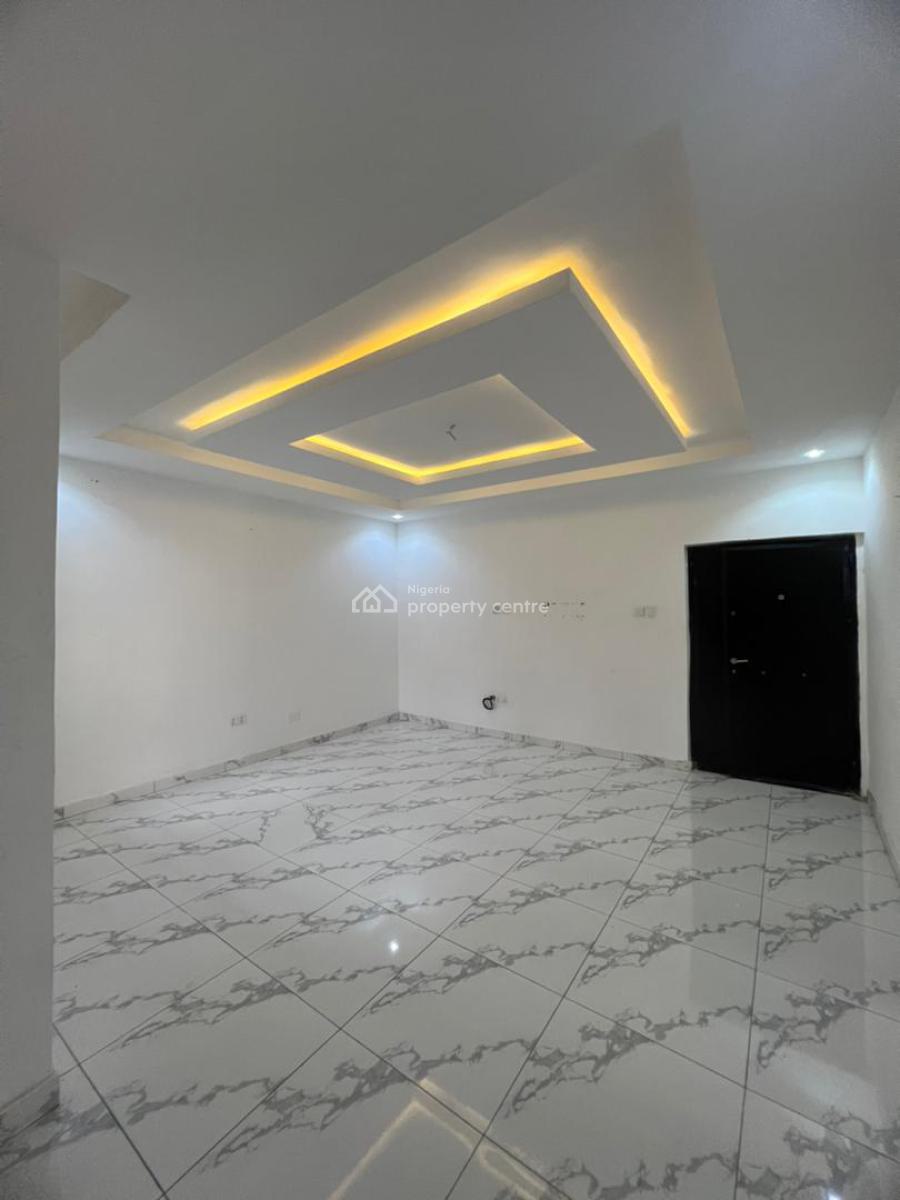 Service 2 Bedroom Apartment, Admiralty Way, Lekki Phase 1, Lekki, Lagos, Flat / Apartment for Rent