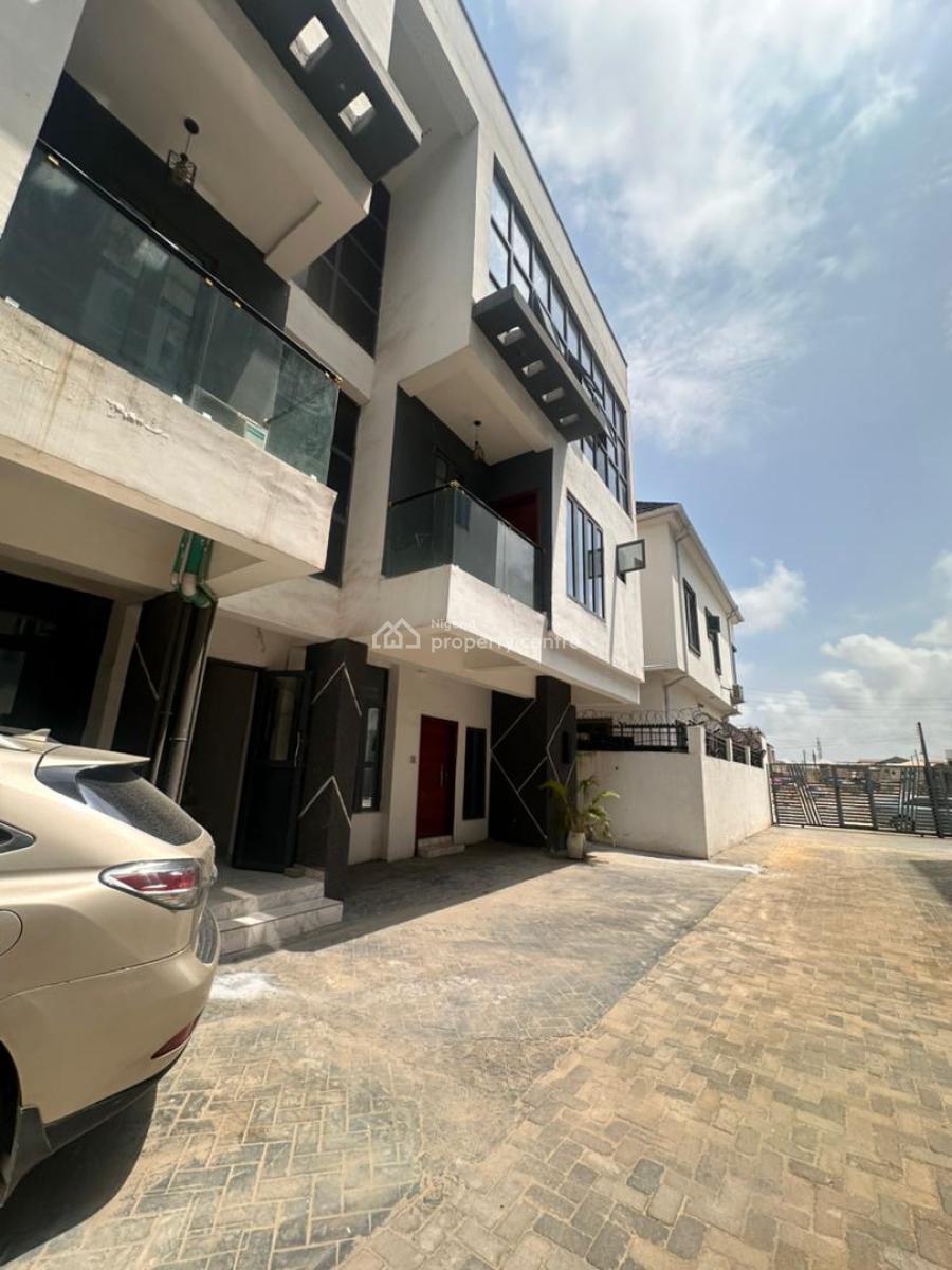 Fully Serviced 3 Bedroom Terrace Duplex + Bq, Ologolo, Lekki, Lagos, Terraced Duplex for Rent