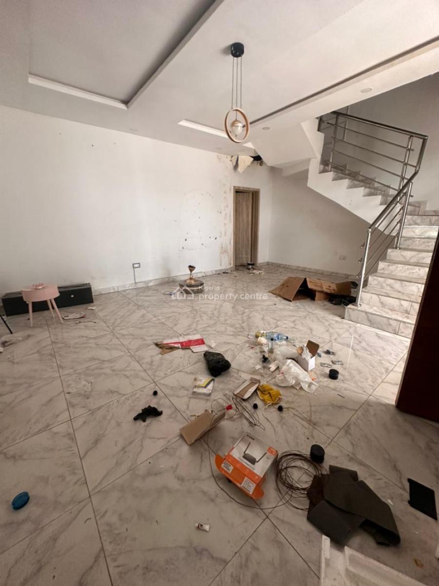 Fully Serviced 3 Bedroom Terrace Duplex + Bq, Ologolo, Lekki, Lagos, Terraced Duplex for Rent